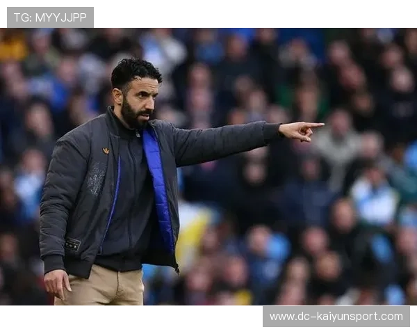 曼联读秒绝平不是运气！阿莫林换人细节引争议